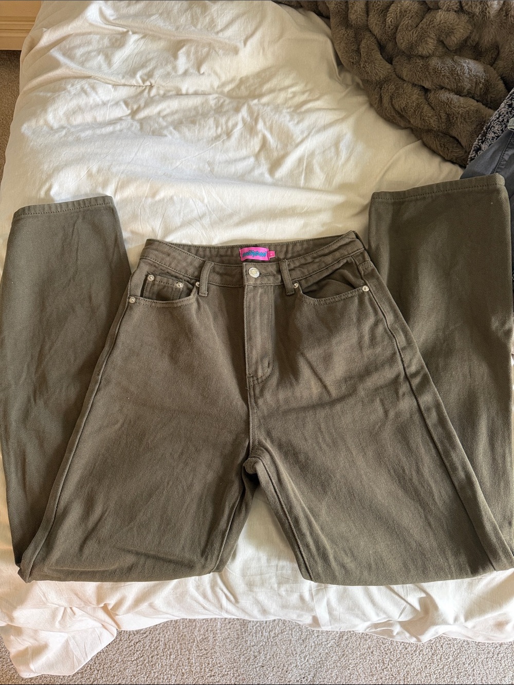 Edikted Women's Straight-Leg Pants in Olive